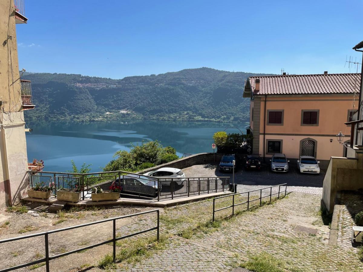 Vivere Il Borgo Sul Lago Дженцано ди Рома Екстериор снимка