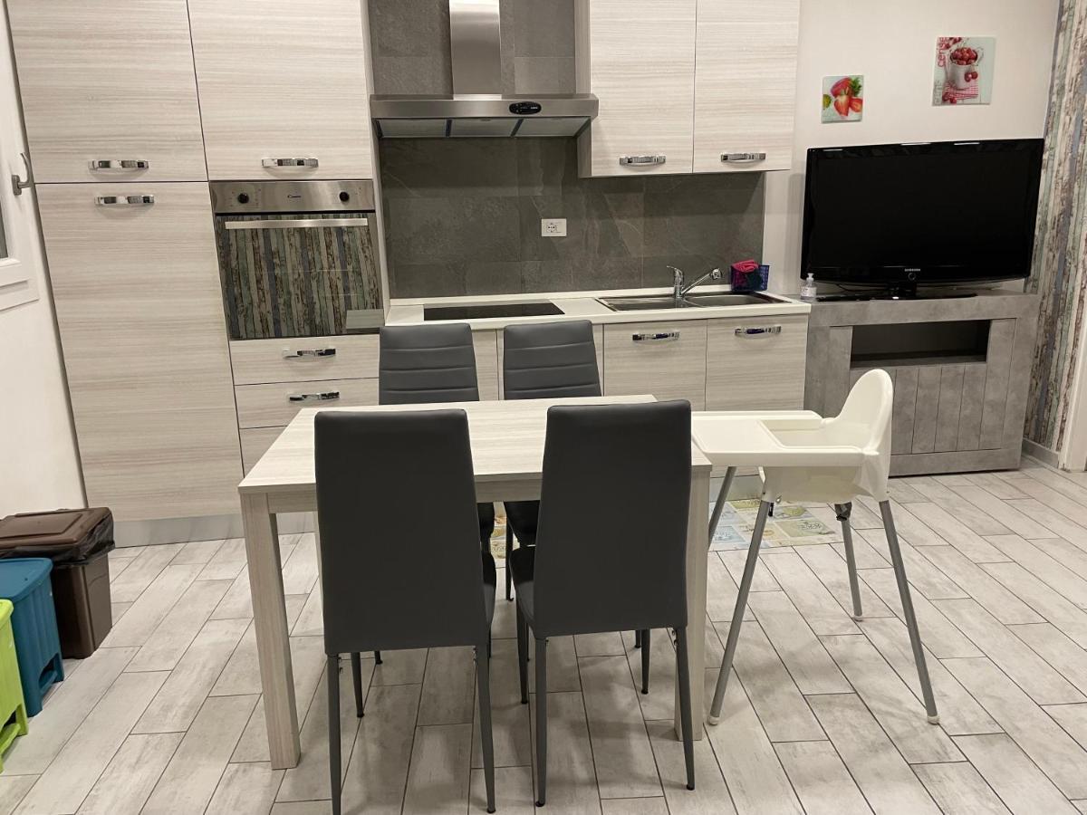 Vivere Il Borgo Sul Lago Дженцано ди Рома Екстериор снимка
