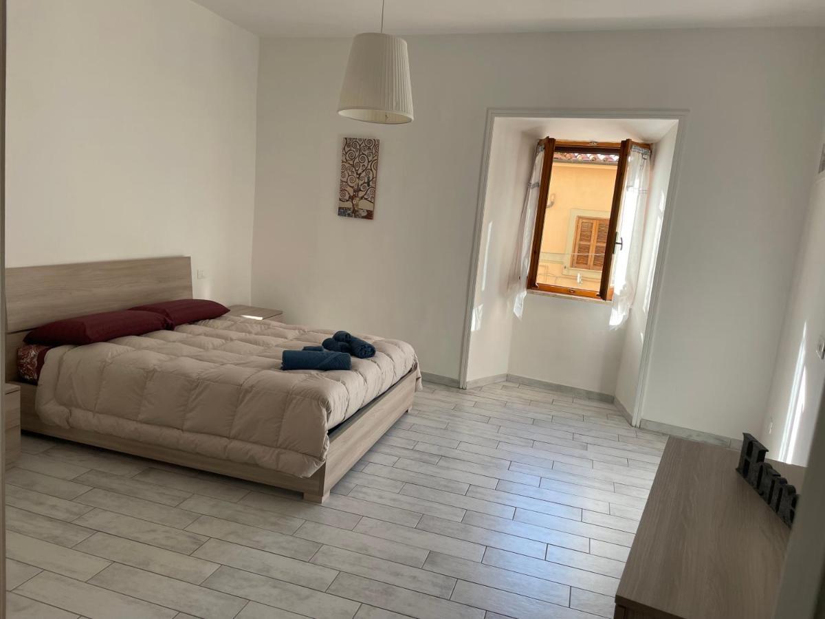 Vivere Il Borgo Sul Lago Дженцано ди Рома Екстериор снимка